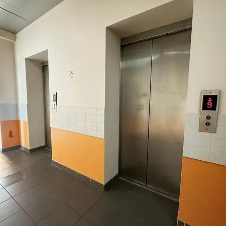 Apartment Cozy Getaway - Near Airport Riga